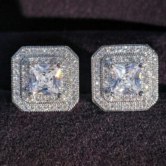 Jewelry - New Sterling silver diamond stud earrings